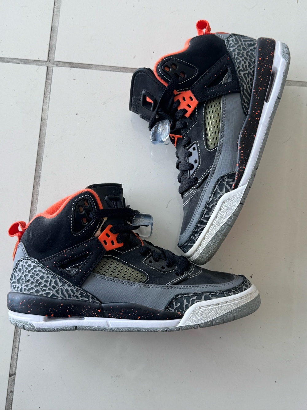 Air Jordan Spizike Electric Orange | Size 5Y / Womens 6.5 | Elephant Black 2014